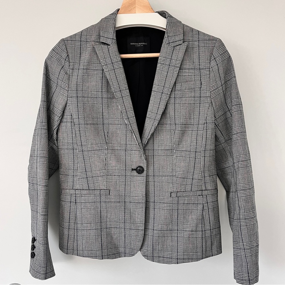 Banana Republic Women’s Grey Blazer